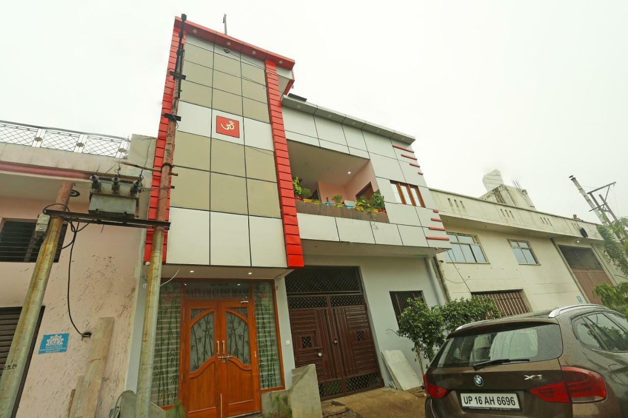 Hotel Oyo 18597 Satyam Meerut Esterno foto