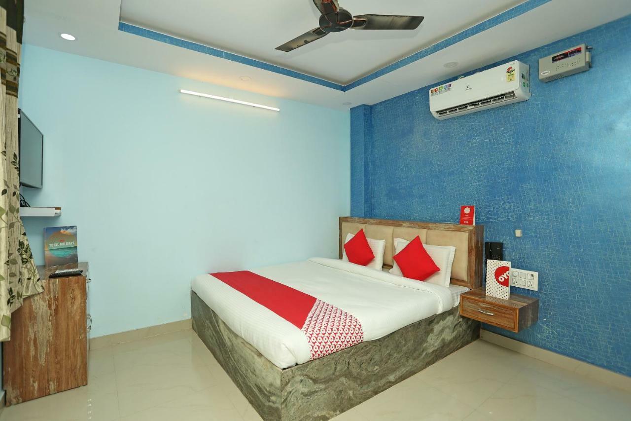 Hotel Oyo 18597 Satyam Meerut Esterno foto