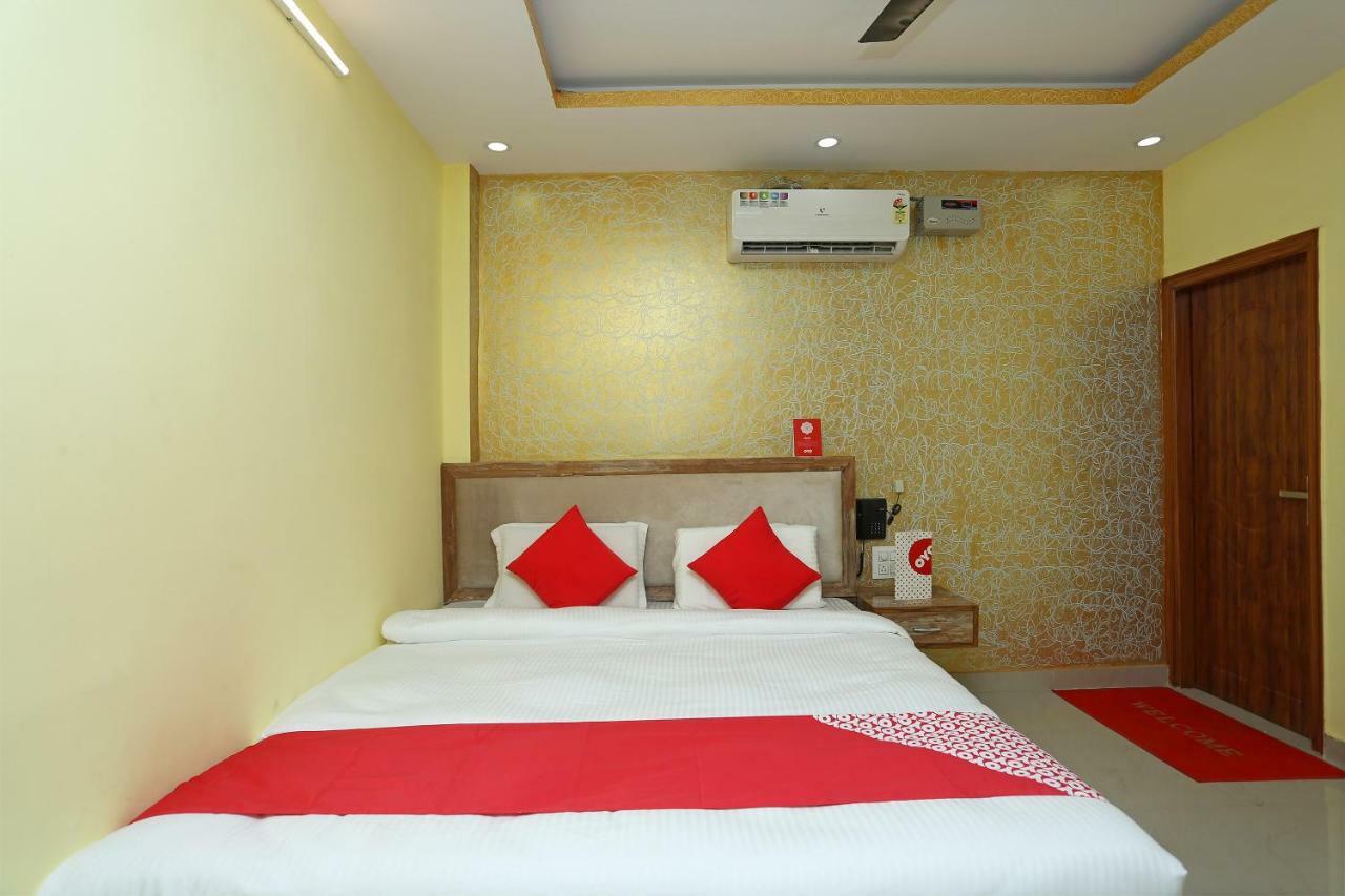 Hotel Oyo 18597 Satyam Meerut Esterno foto